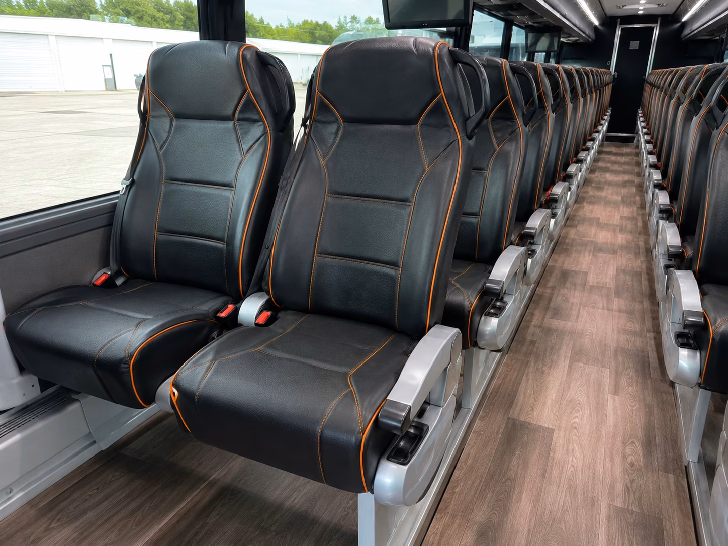 ceremony to reception shuttle buses for westminster weddings